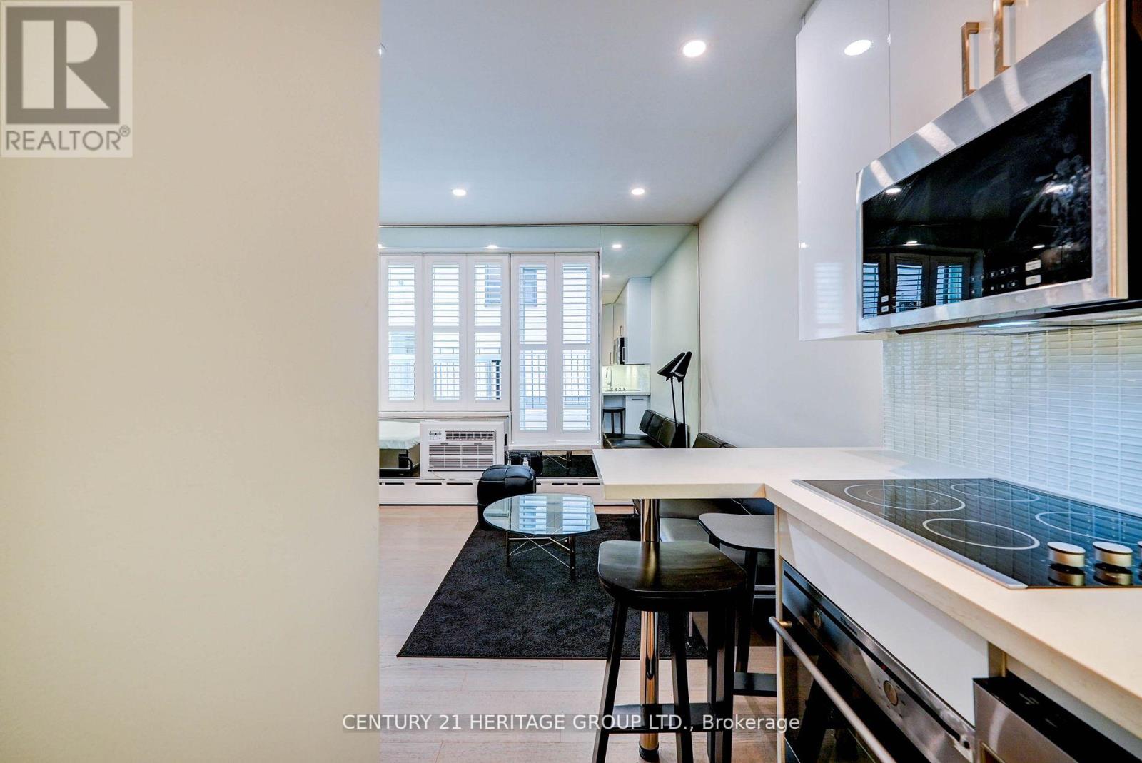 107 - 78 Warren Road, Toronto, Ontario  M4V 2R6 - Photo 15 - C12101122
