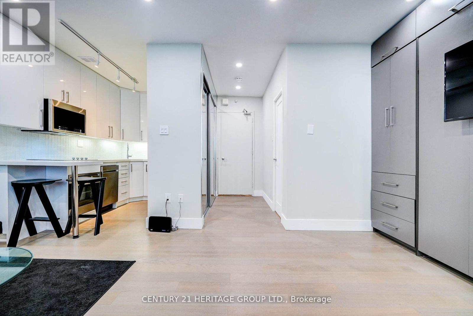 107 - 78 Warren Road, Toronto, Ontario  M4V 2R6 - Photo 17 - C12101122