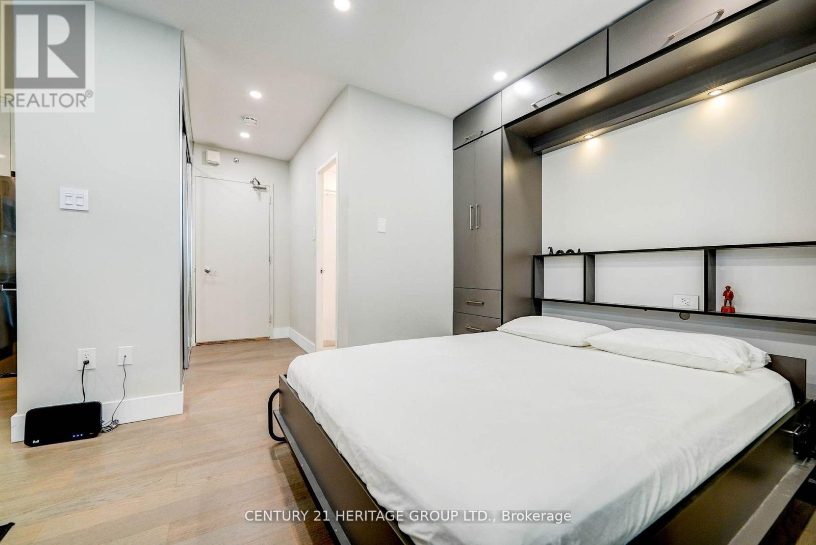 107 - 78 Warren Road, Toronto, Ontario  M4V 2R6 - Photo 6 - C12101122