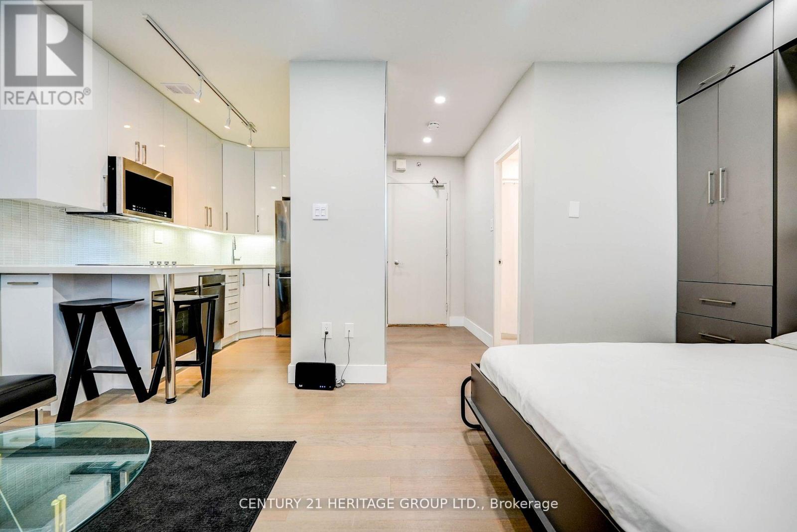 107 - 78 Warren Road, Toronto, Ontario  M4V 2R6 - Photo 7 - C12101122