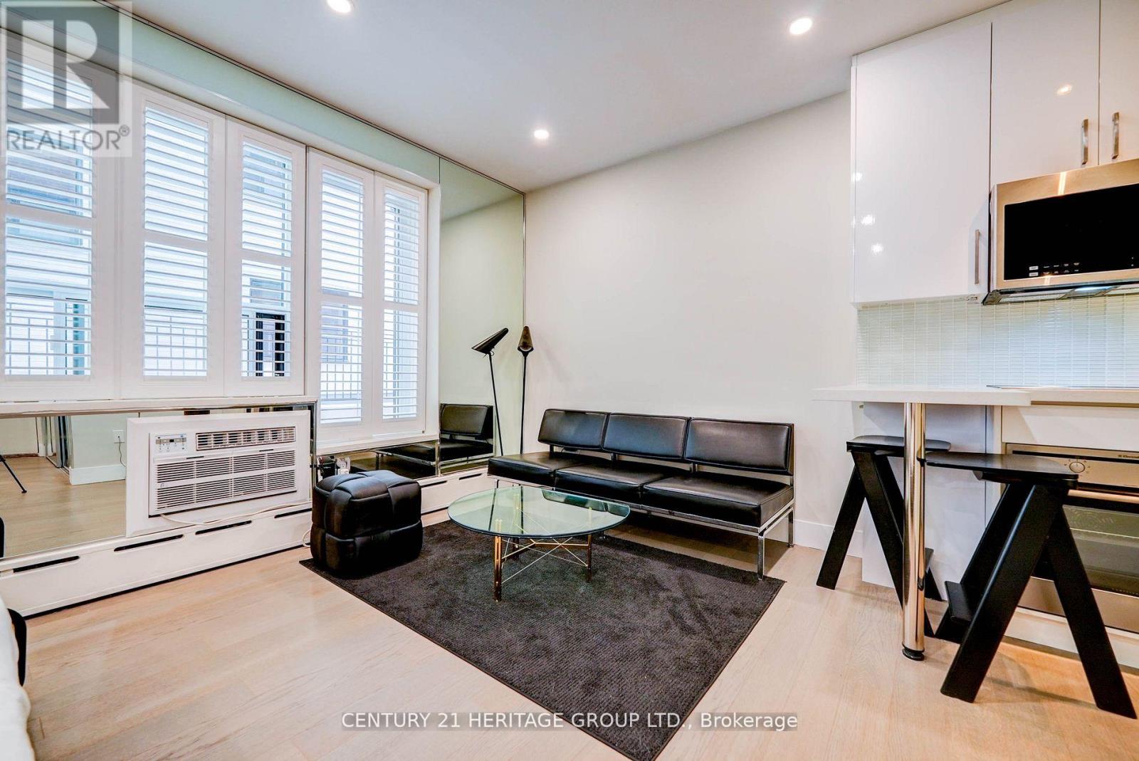 107 - 78 Warren Road, Toronto, Ontario  M4V 2R6 - Photo 9 - C12101122