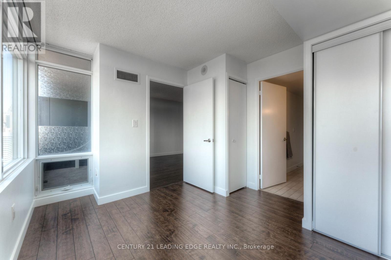 3111 - 25 Telegram Mews, Toronto, Ontario  M5V 3Z1 - Photo 12 - C12096865