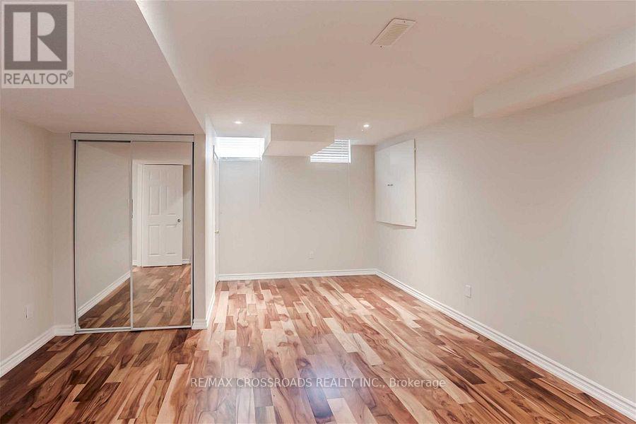 2 Mumberson Court, Markham, Ontario  L6C 1Y4 - Photo 19 - N12101037