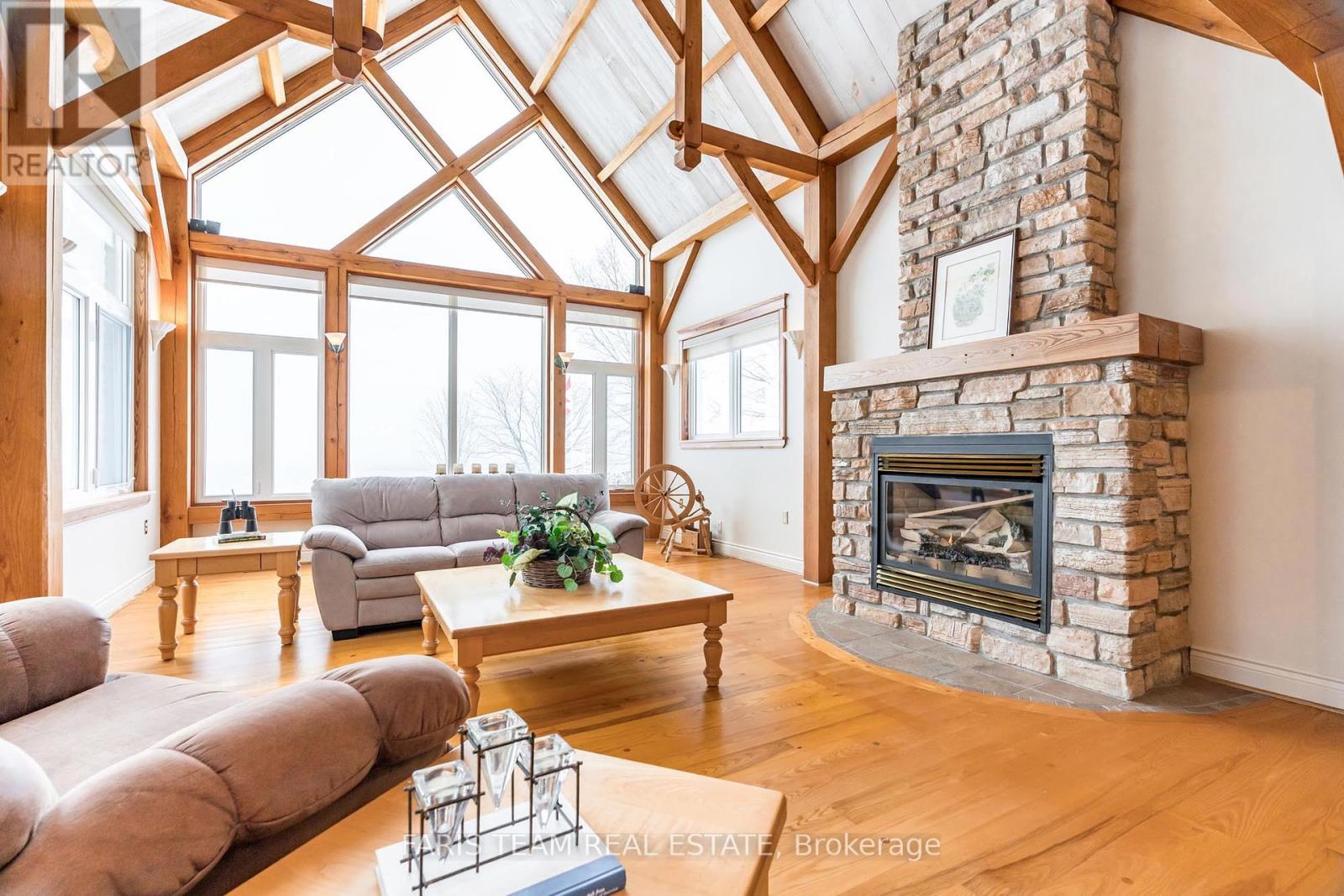 187 Champlain Road, Penetanguishene, Ontario  L9M 1S2 - Photo 12 - S12101027