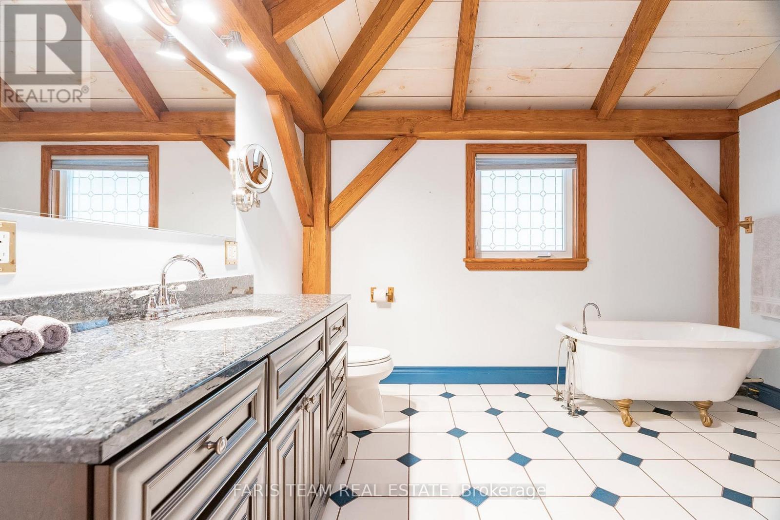 187 Champlain Road, Penetanguishene, Ontario  L9M 1S2 - Photo 21 - S12101027