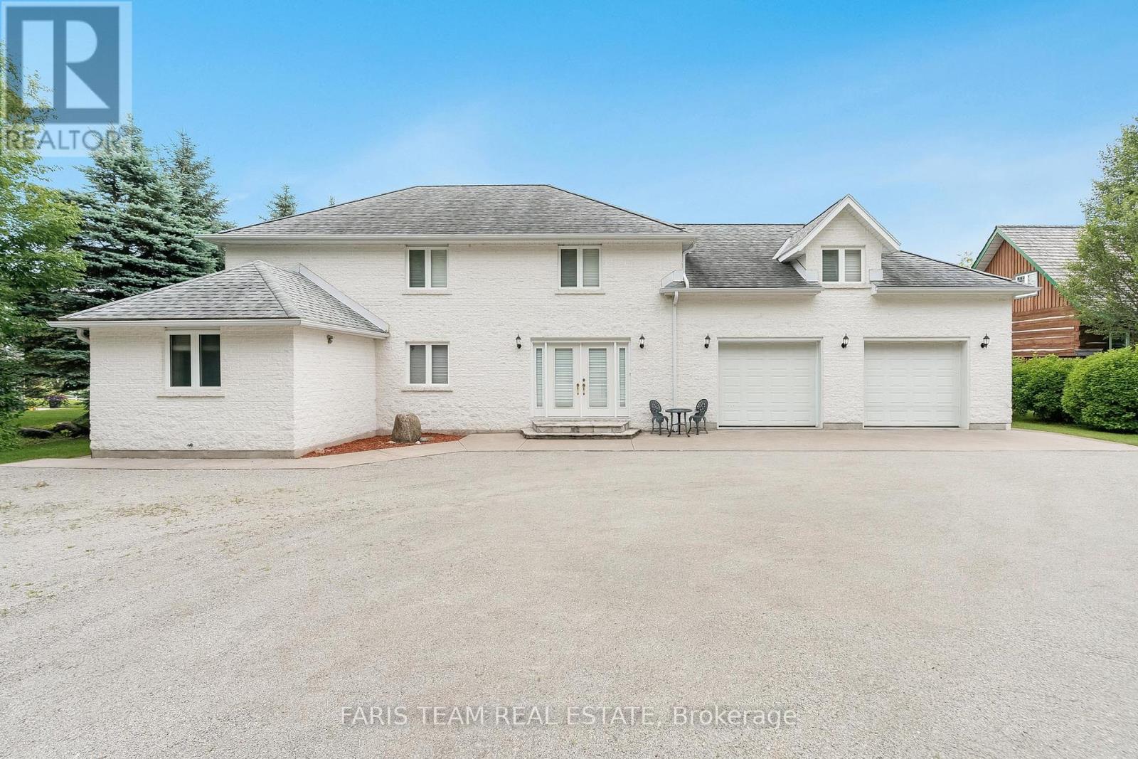 187 Champlain Road, Penetanguishene, Ontario  L9M 1S2 - Photo 3 - S12101027