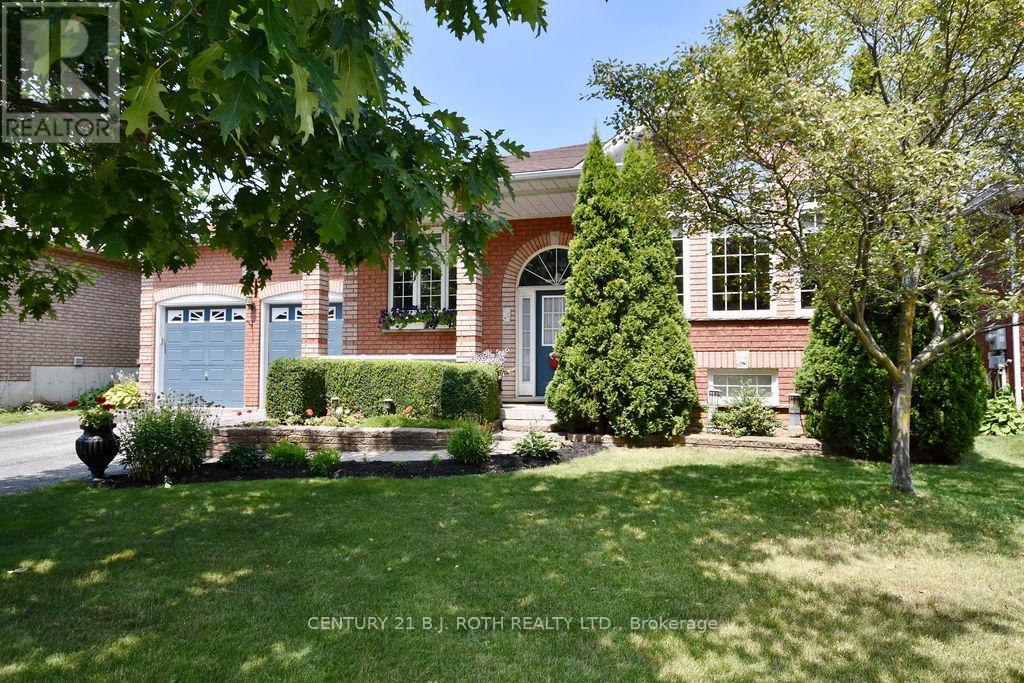 263 Dock Road, Barrie, Ontario  L4N 0L3 - Photo 1 - S12101087
