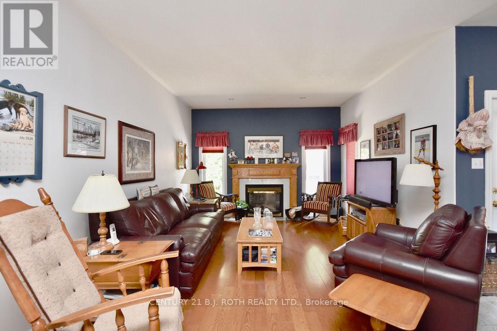 263 Dock Road, Barrie, Ontario  L4N 0L3 - Photo 10 - S12101087