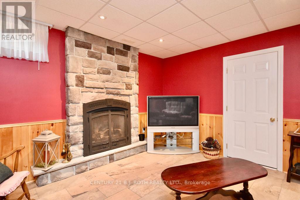 263 Dock Road, Barrie, Ontario  L4N 0L3 - Photo 19 - S12101087