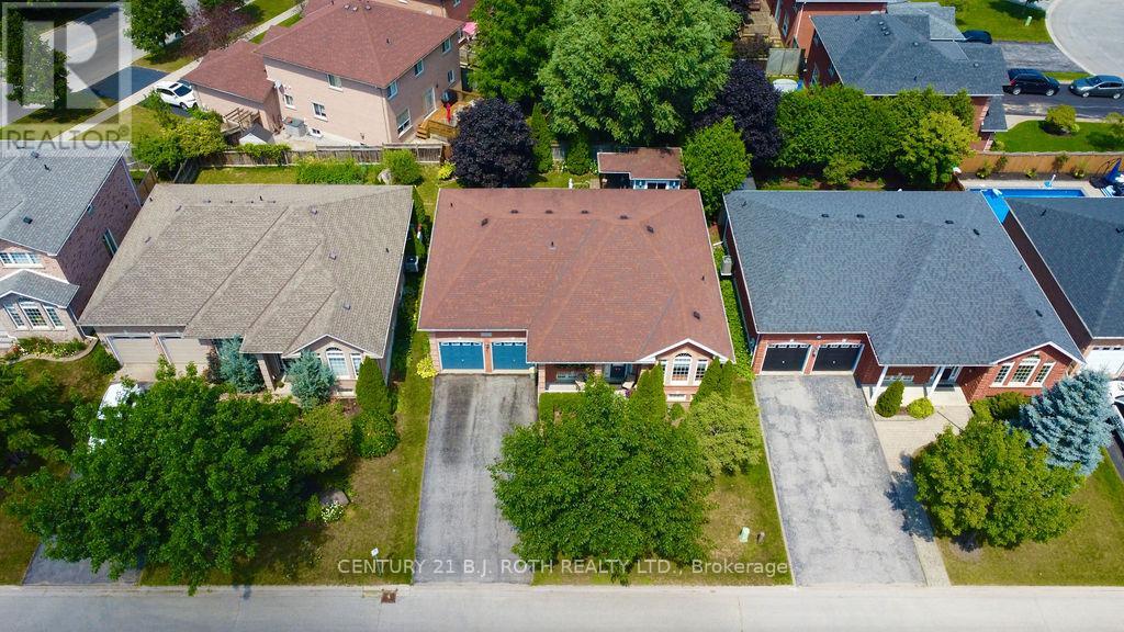 263 Dock Road, Barrie, Ontario  L4N 0L3 - Photo 3 - S12101087