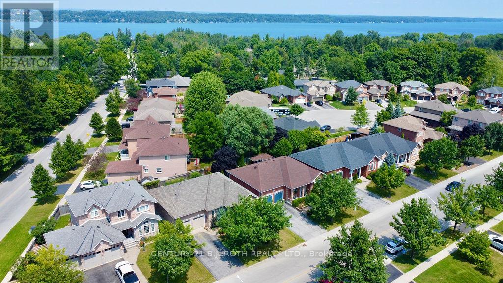 263 Dock Road, Barrie, Ontario  L4N 0L3 - Photo 4 - S12101087