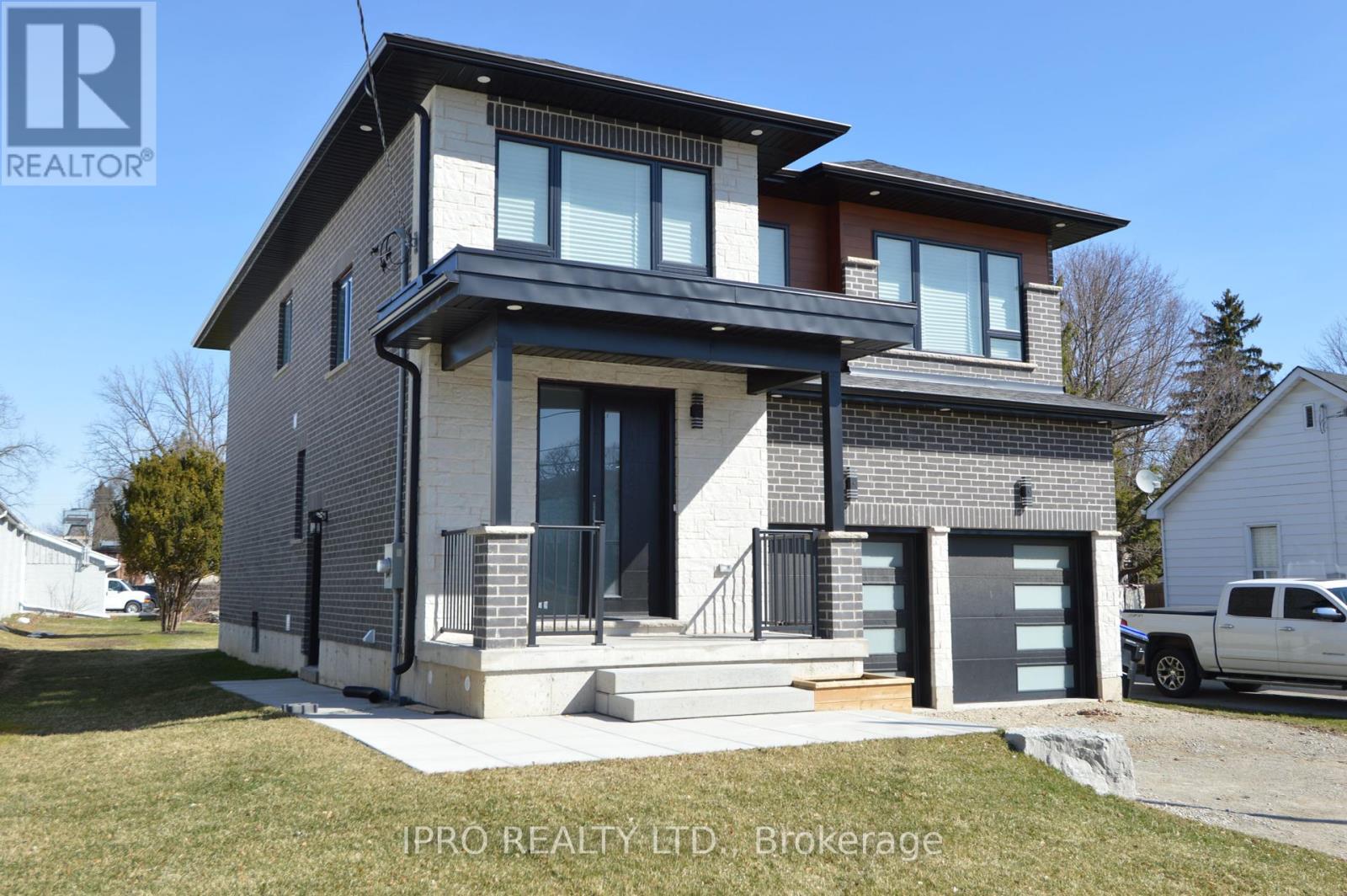 Property at 44 ALBERT STREET W image 1