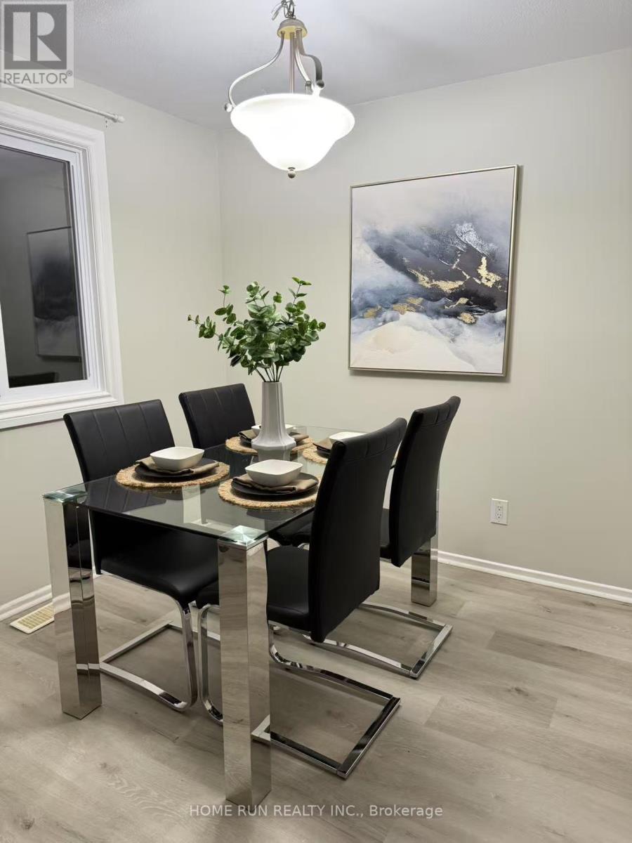 Property at 79 THISTLEDOWN COURT image 4