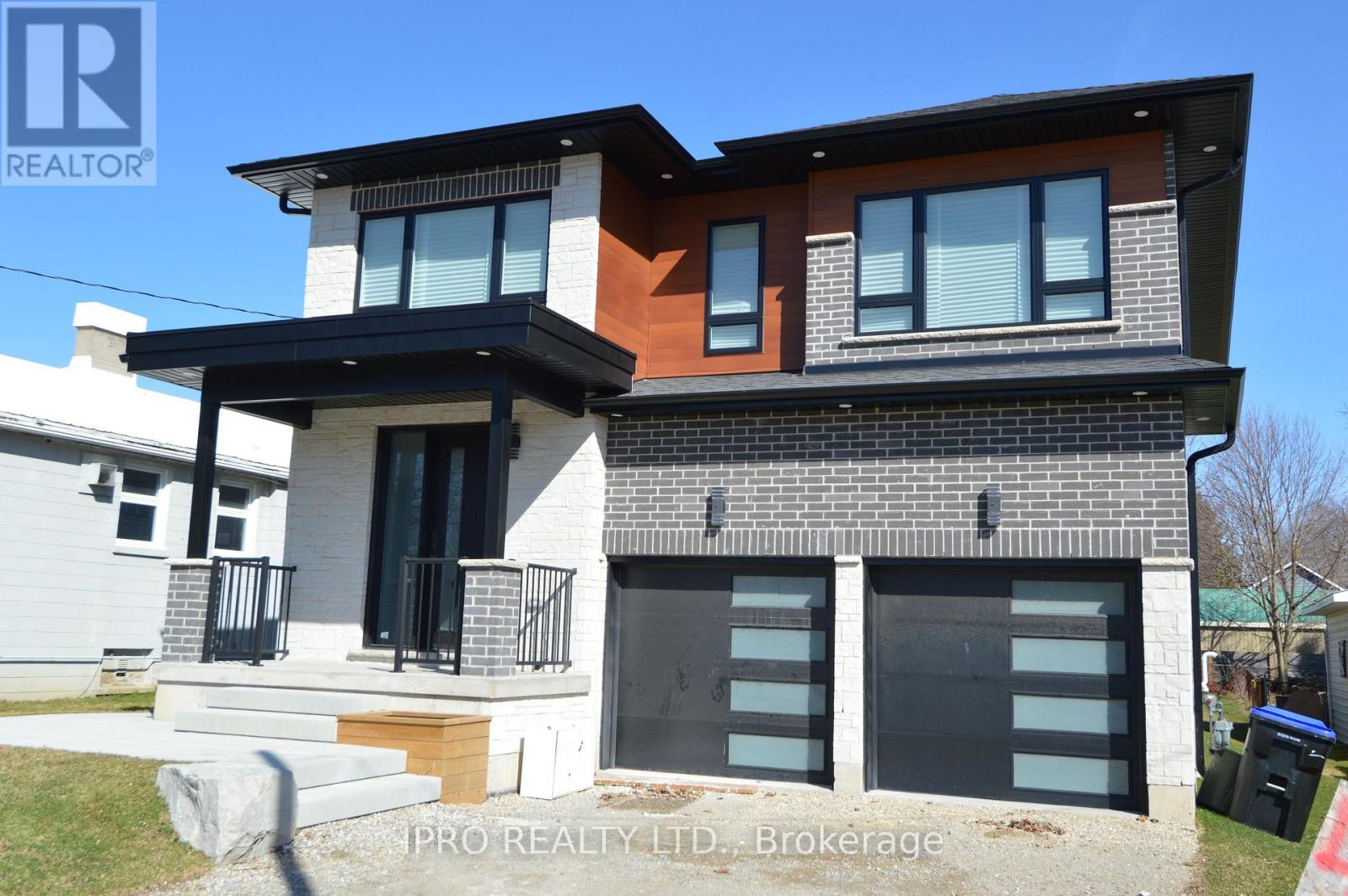 Property at 44 ALBERT STREET W image 2