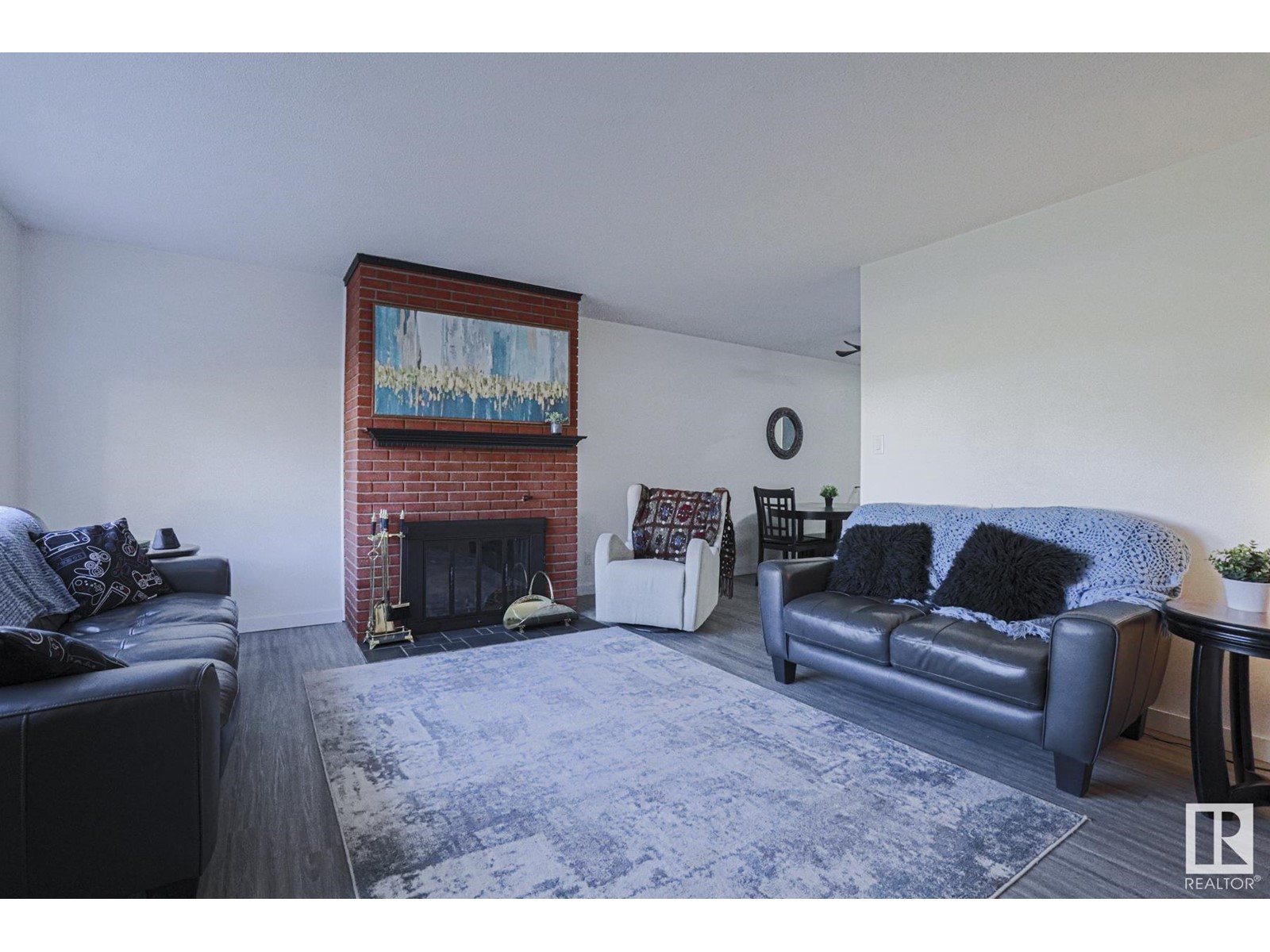 Property at 8751 152 ST NW image 3