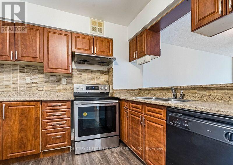 103 - 26 Hanover Road, Brampton, Ontario  L6S 4T2 - Photo 11 - W12100972
