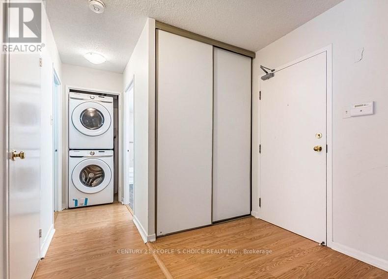 103 - 26 Hanover Road, Brampton, Ontario  L6S 4T2 - Photo 6 - W12100972