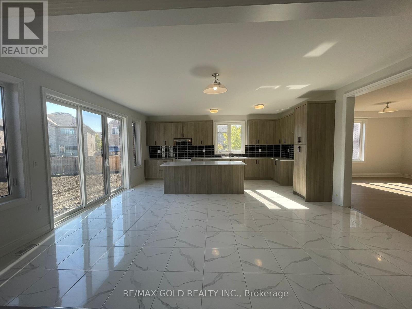 Property at 31 DOLOMITE DRIVE image 5