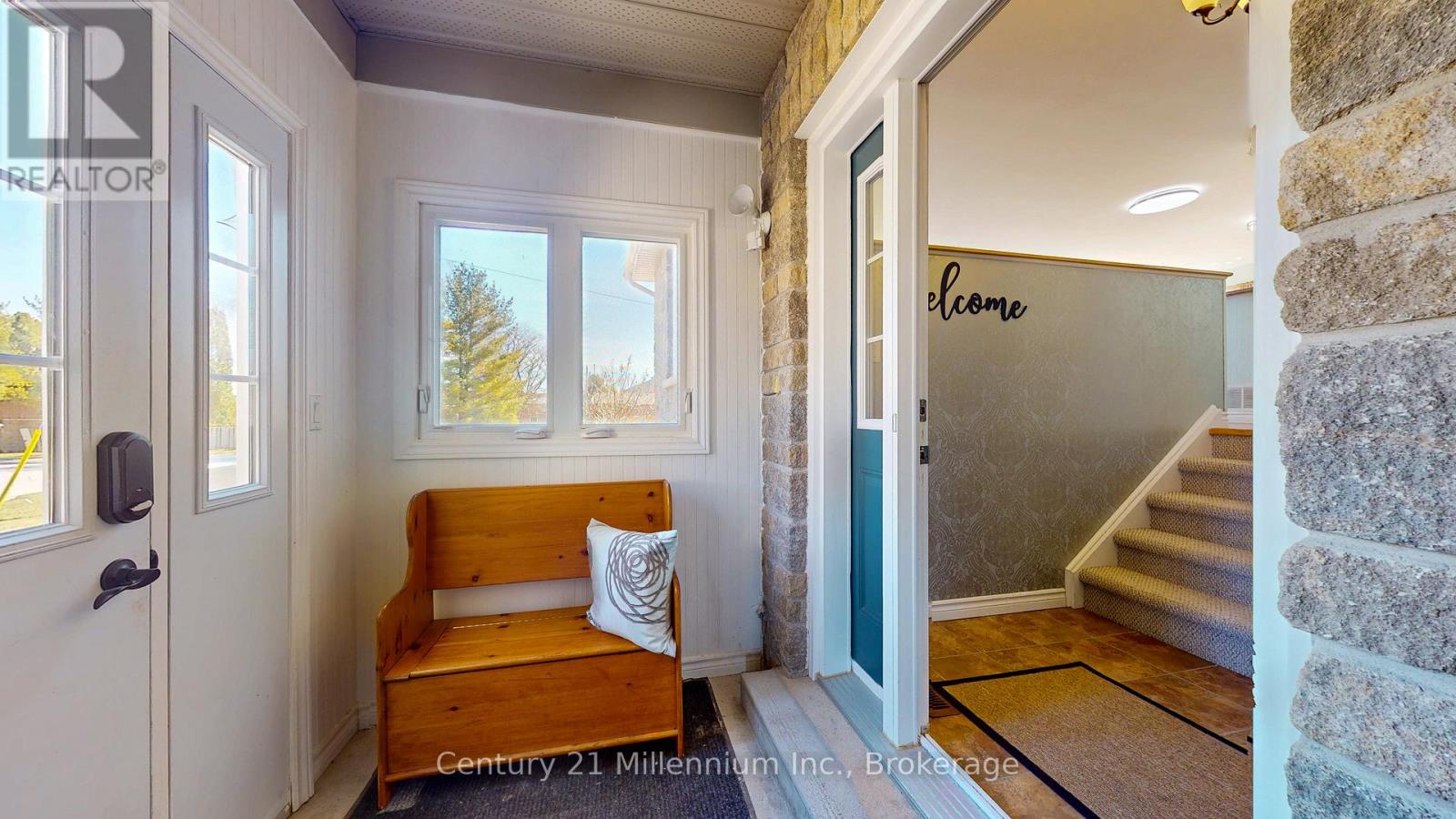 2 St Andrews Drive, Meaford, Ontario  N4L 0A2 - Photo 11 - X12088148
