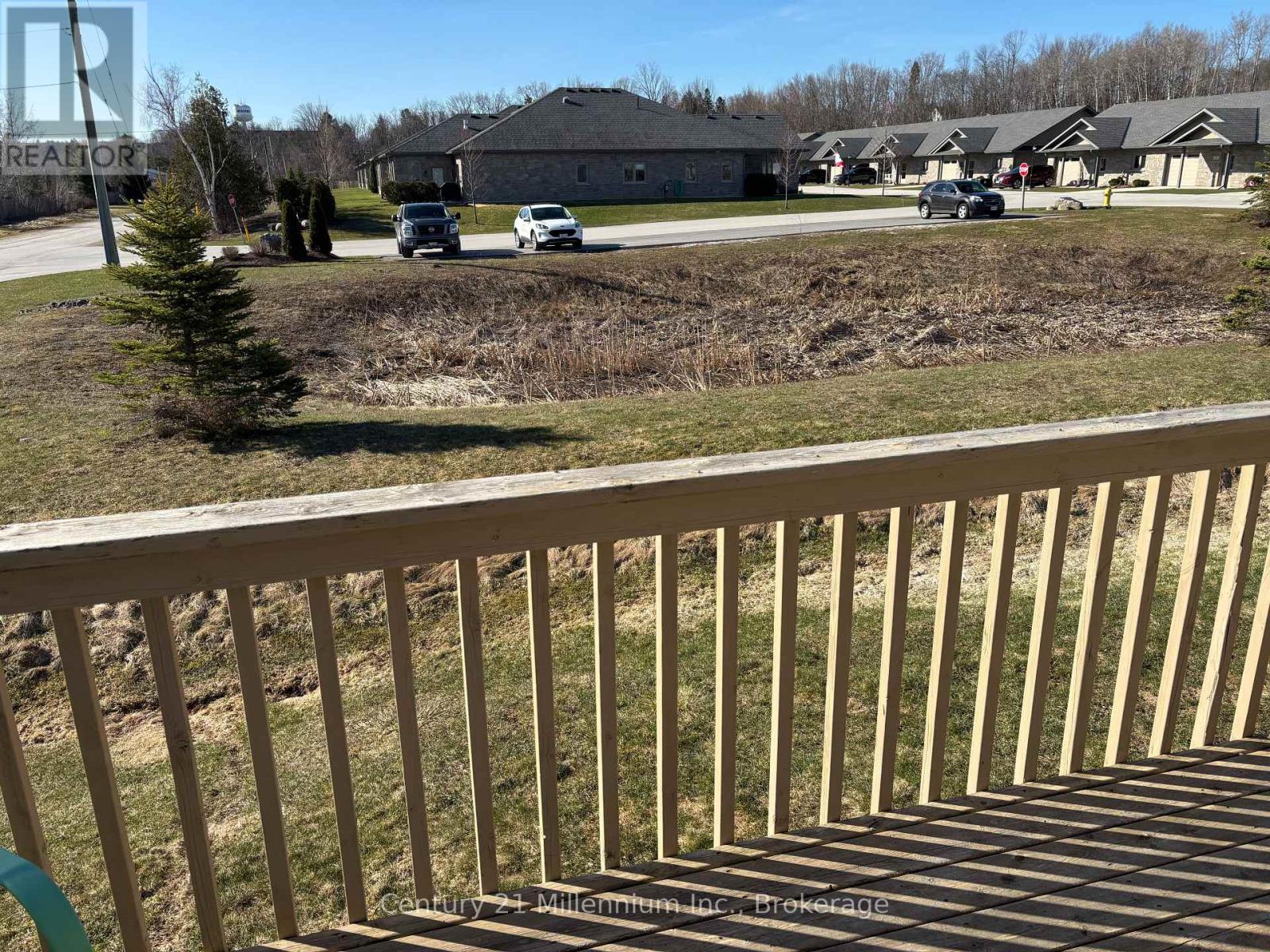 2 St Andrews Drive, Meaford, Ontario  N4L 0A2 - Photo 9 - X12088148