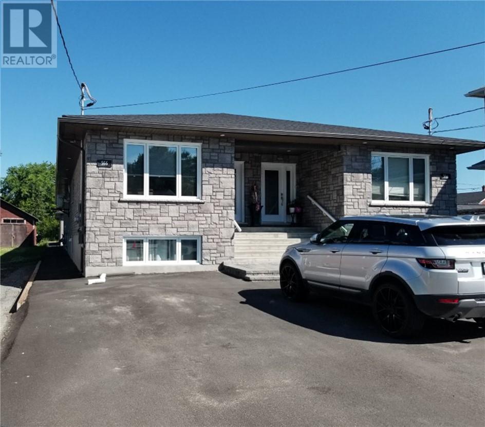 566 Howey Drive, Sudbury, Ontario  P3B 1G6 - Photo 1 - 2121821