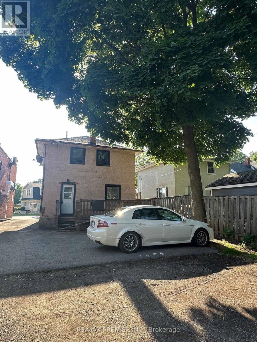 144-A Lake Street, St. Catharines, Ontario  L2R 5Y3 - Photo 9 - X12101000