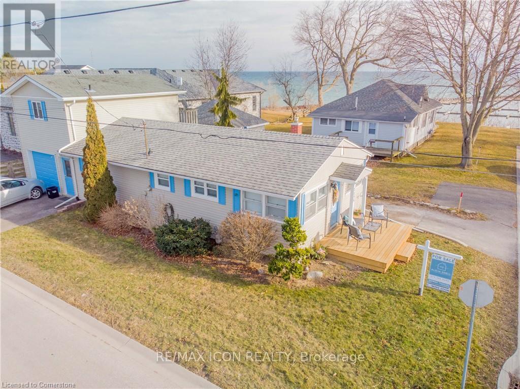 Property at 2035 ERIE STREET image 4