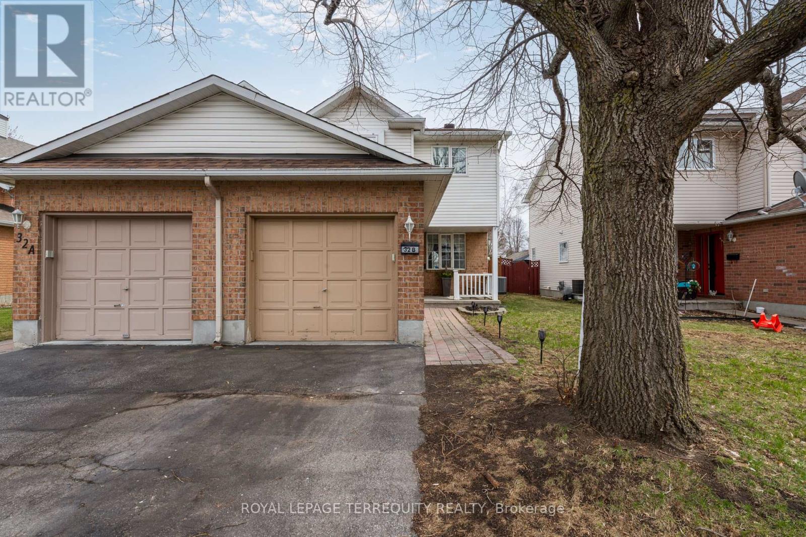 Property at 32B WOODFORD WAY image 1