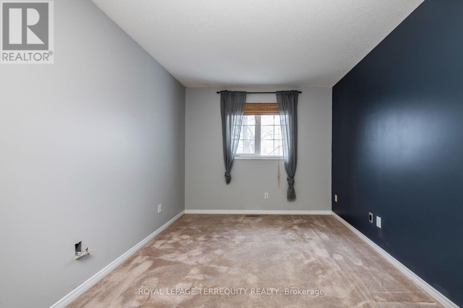 32b Woodford Way, Ottawa, Ontario  K2J 4B9 - Photo 27 - X12101038