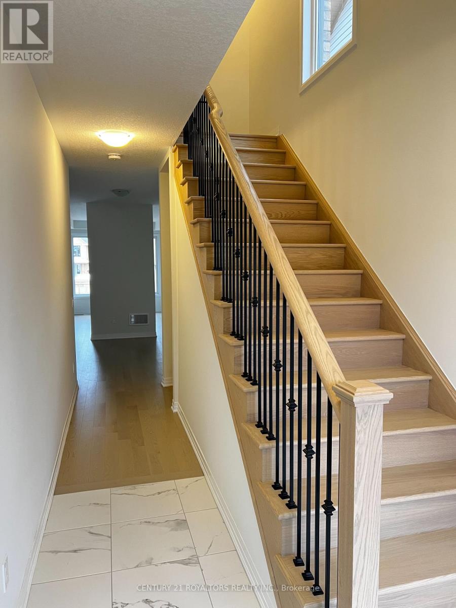 37 Robert Wyllie Street, North Dumfries, Ontario  N0B 1E0 - Photo 3 - X12101045