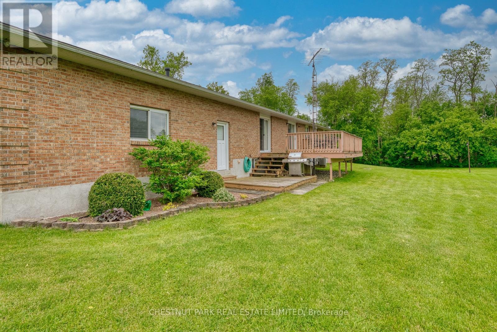90 River Road, Leeds And The Thousand Islands, Ontario  K0E 1L0 - Photo 37 - X12101071
