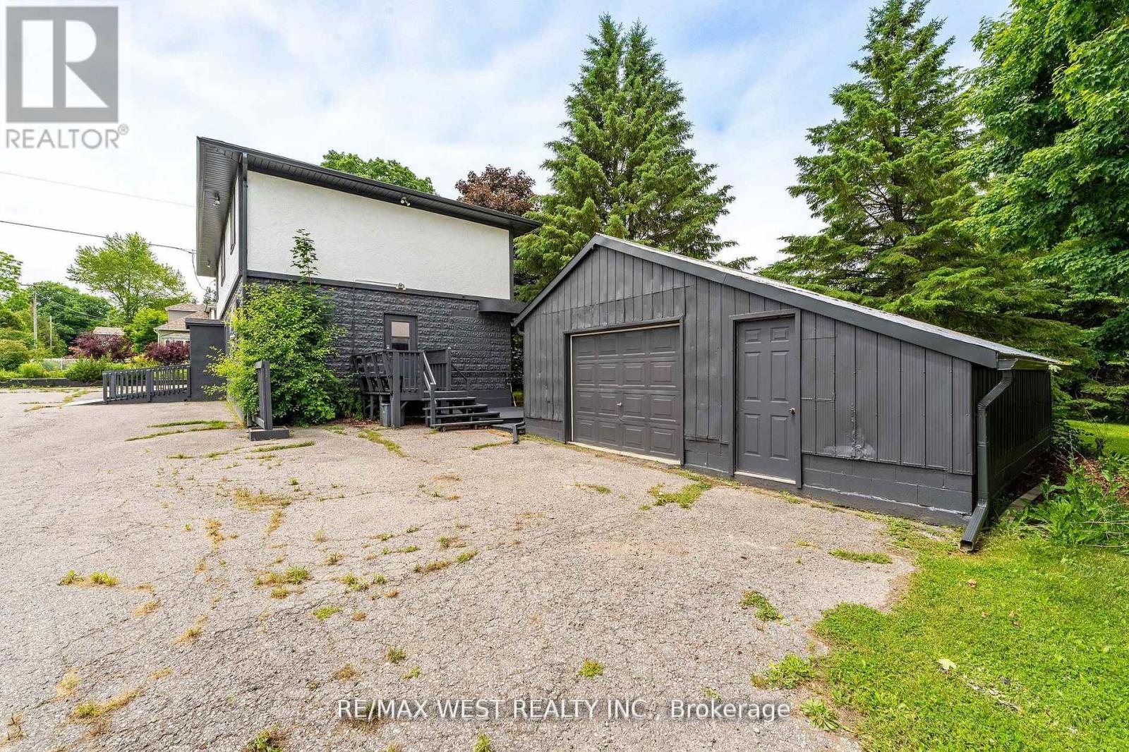 8642 Lander Road, Hamilton Township, Ontario  K0K 2E0 - Photo 17 - X12101081