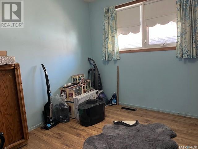 19 Elmview Road, Regina, Saskatchewan  S4R 0B1 - Photo 10 - SK003500