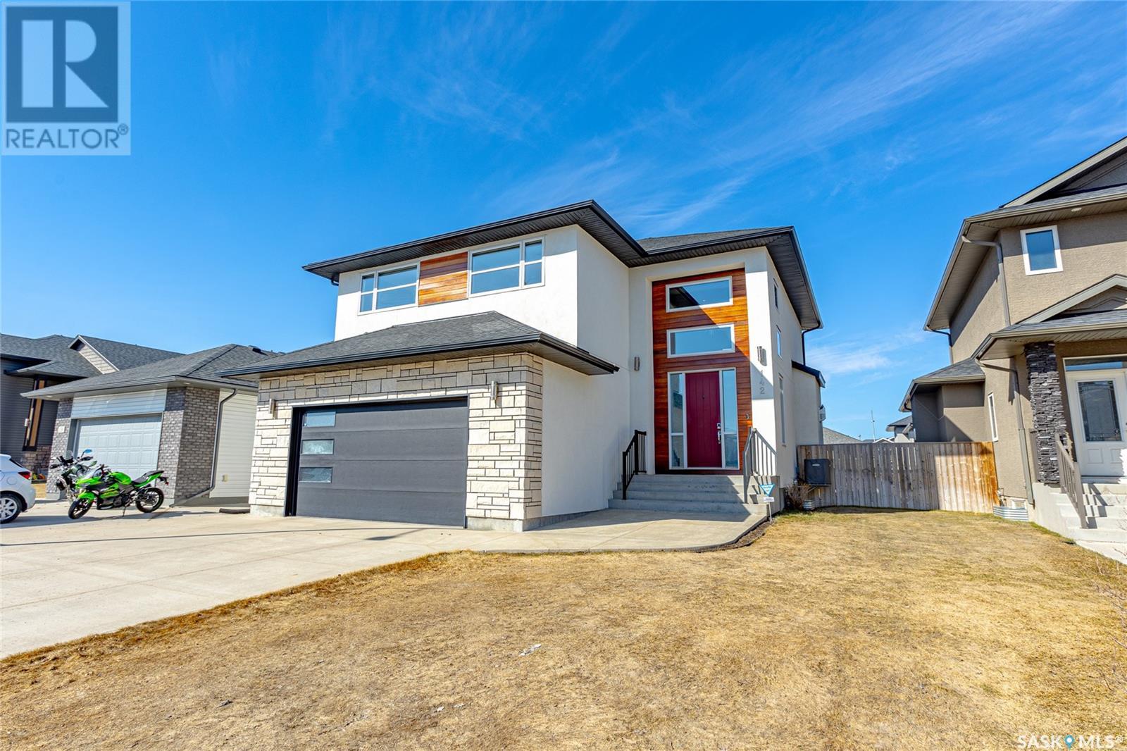 Property at 142 Kloppenburg CRESCENT image 1
