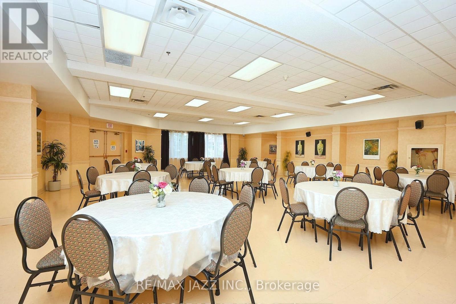 304 - 7 Dayspring Circle, Brampton, Ontario  L6P 1C1 - Photo 32 - W12101170