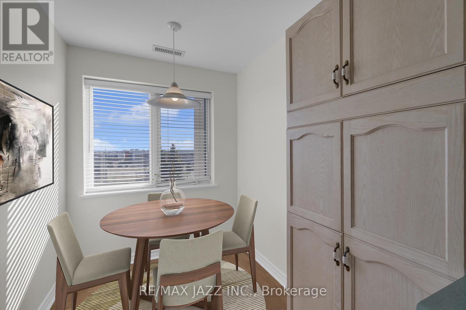 304 - 7 Dayspring Circle, Brampton, Ontario  L6P 1C1 - Photo 7 - W12101170
