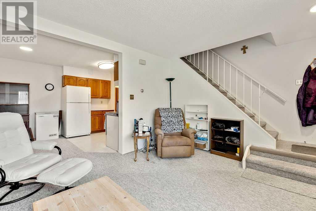153, 3809 45 Street Sw, Calgary, Alberta  T3E 3H4 - Photo 4 - A2199335