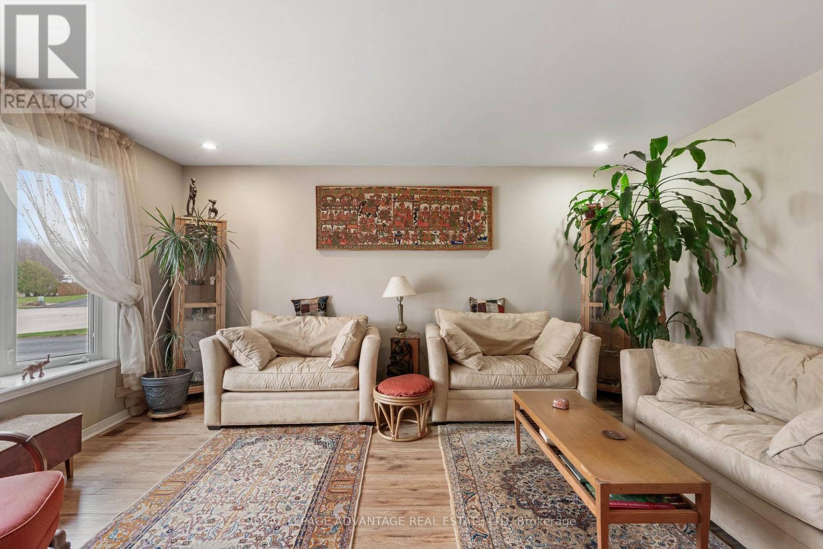 264 Glenwood Crescent, Smiths Falls, Ontario  K7A 5L1 - Photo 9 - X12101143