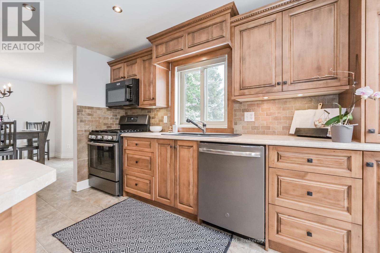 139 Miller Crescent, Minto, Ontario  N0G 2P0 - Photo 13 - X12101179