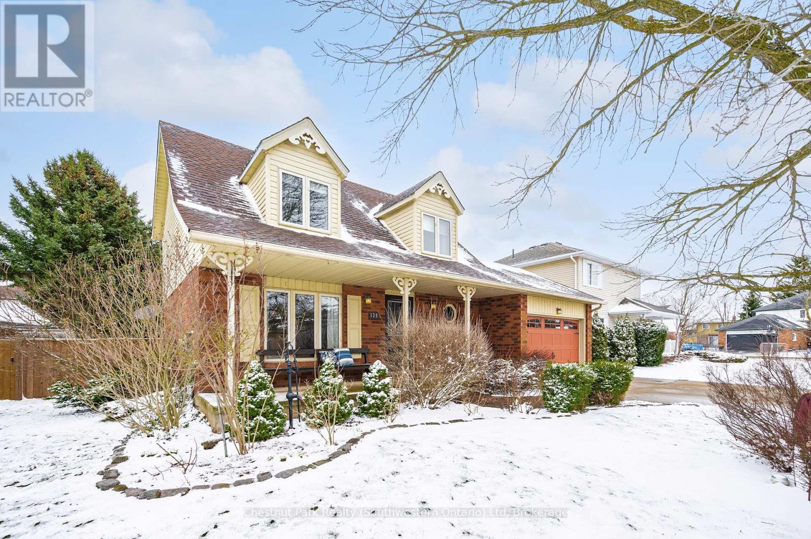 139 Miller Crescent, Minto, Ontario  N0G 2P0 - Photo 2 - X12101179
