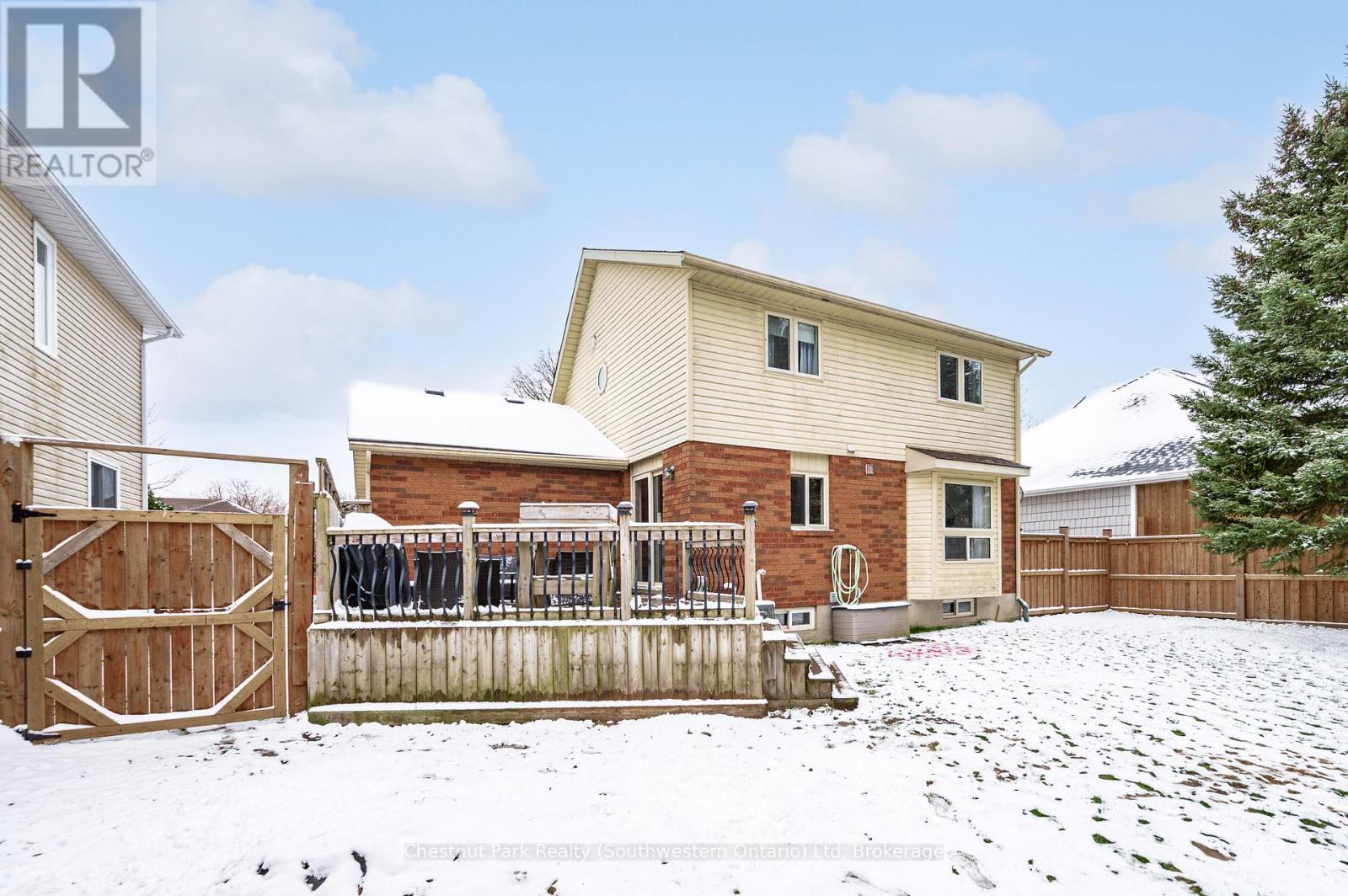 139 Miller Crescent, Minto, Ontario  N0G 2P0 - Photo 33 - X12101179