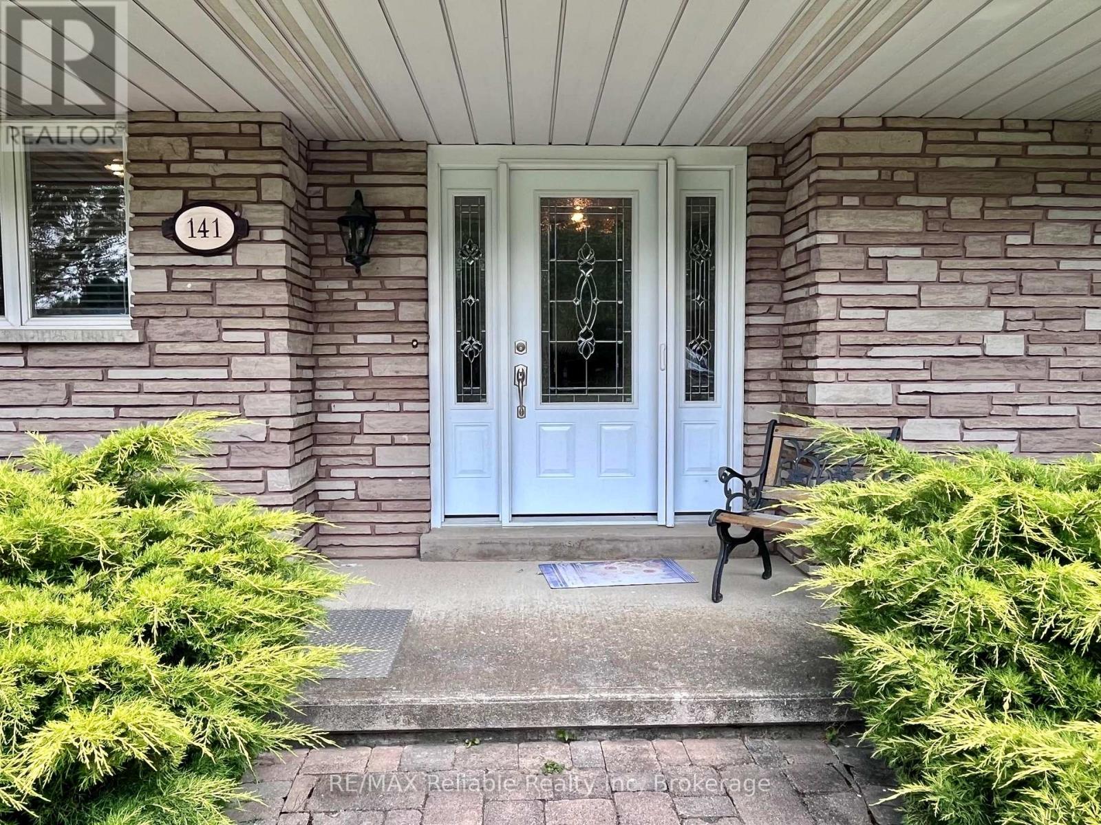 141 Charles Street, North Huron, Ontario  N0G 2W0 - Photo 2 - X12101206