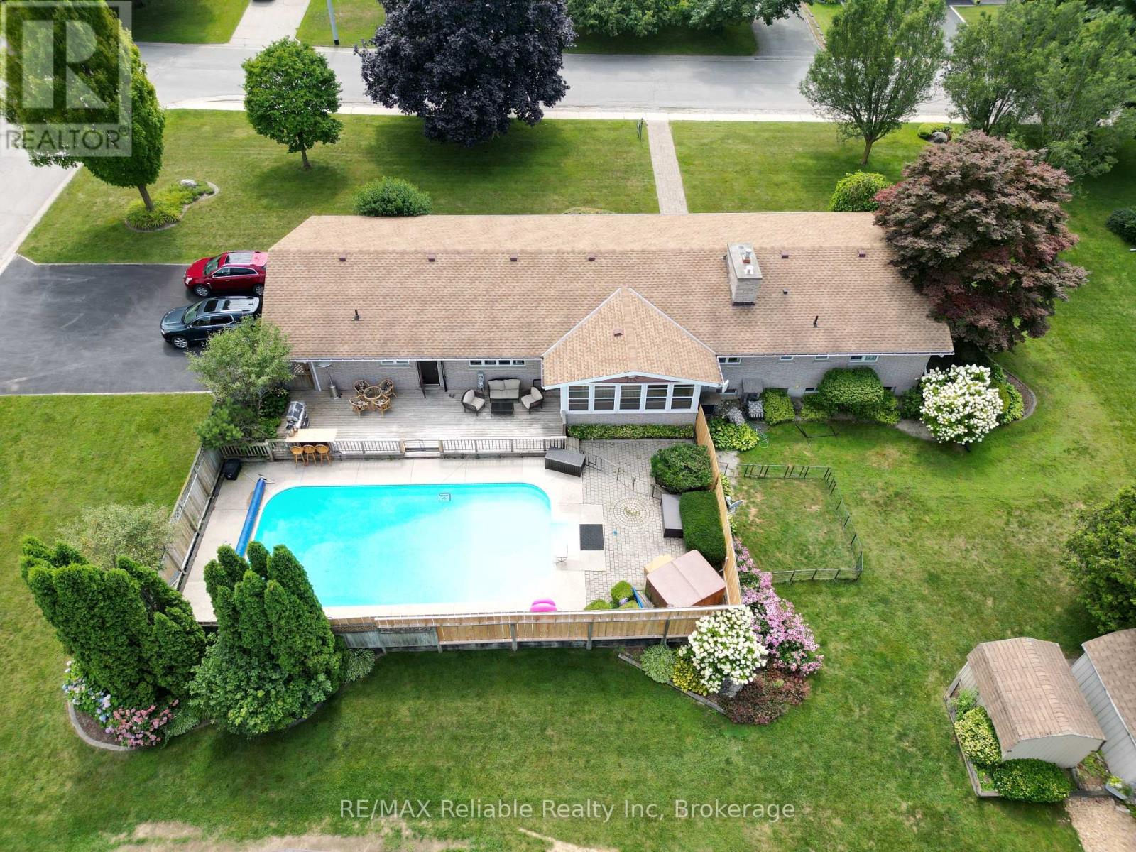 141 Charles Street, North Huron, Ontario  N0G 2W0 - Photo 46 - X12101206