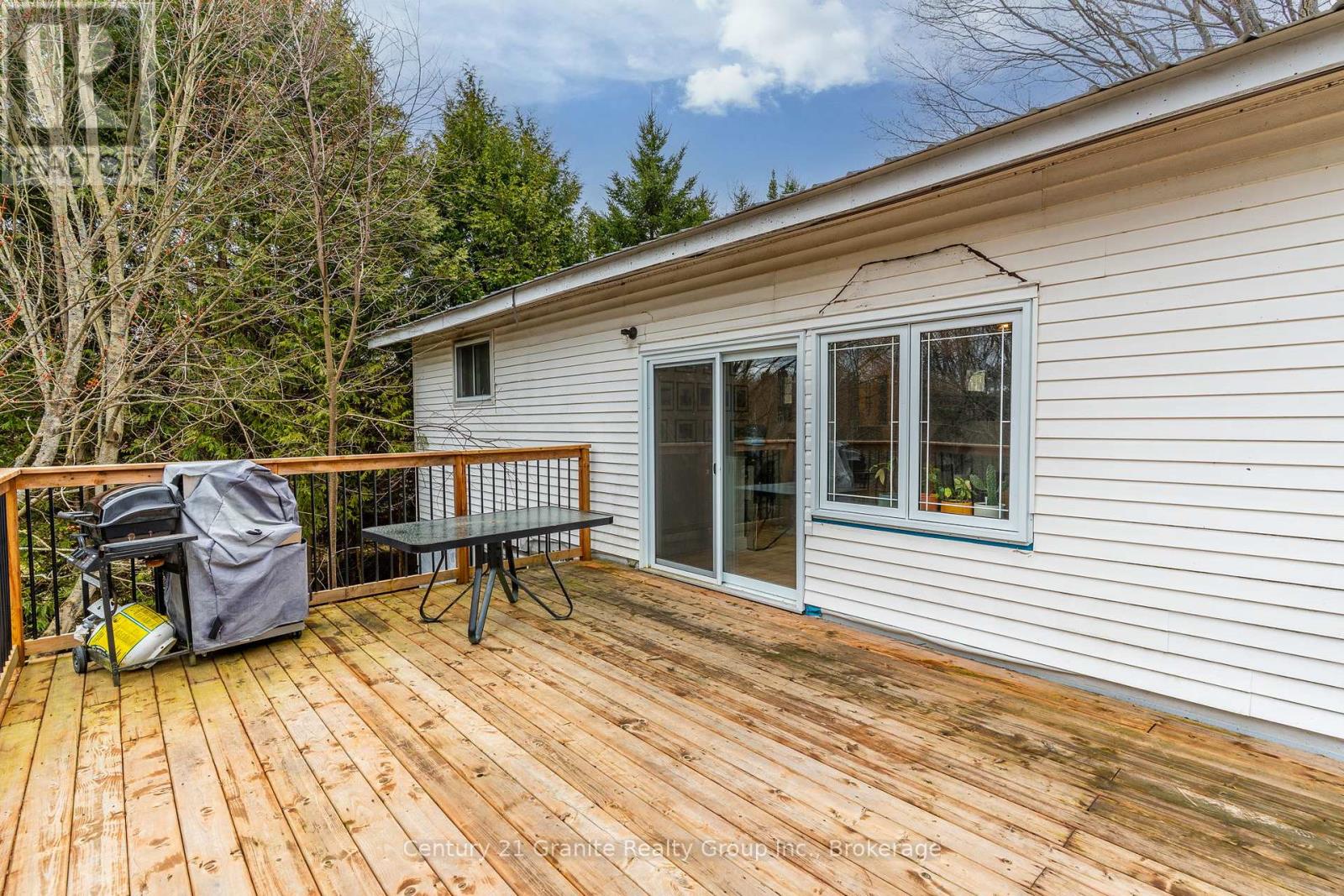 1066 Kernohan Farm Trail, Minden Hills, Ontario  K0M 2K0 - Photo 34 - X12101233