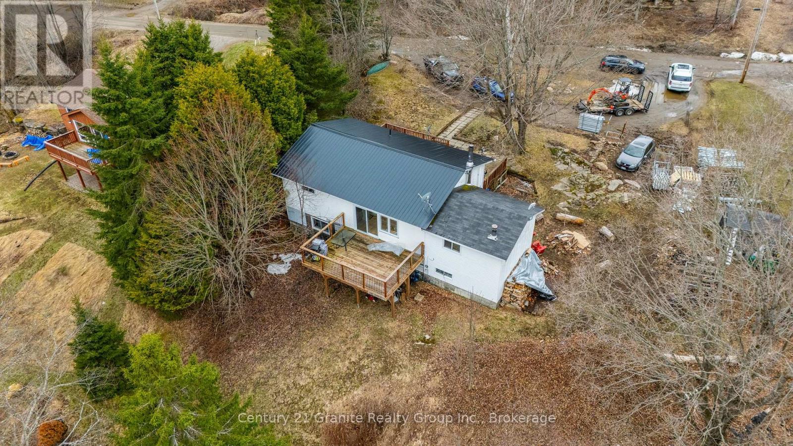 1066 Kernohan Farm Trail, Minden Hills, Ontario  K0M 2K0 - Photo 38 - X12101233