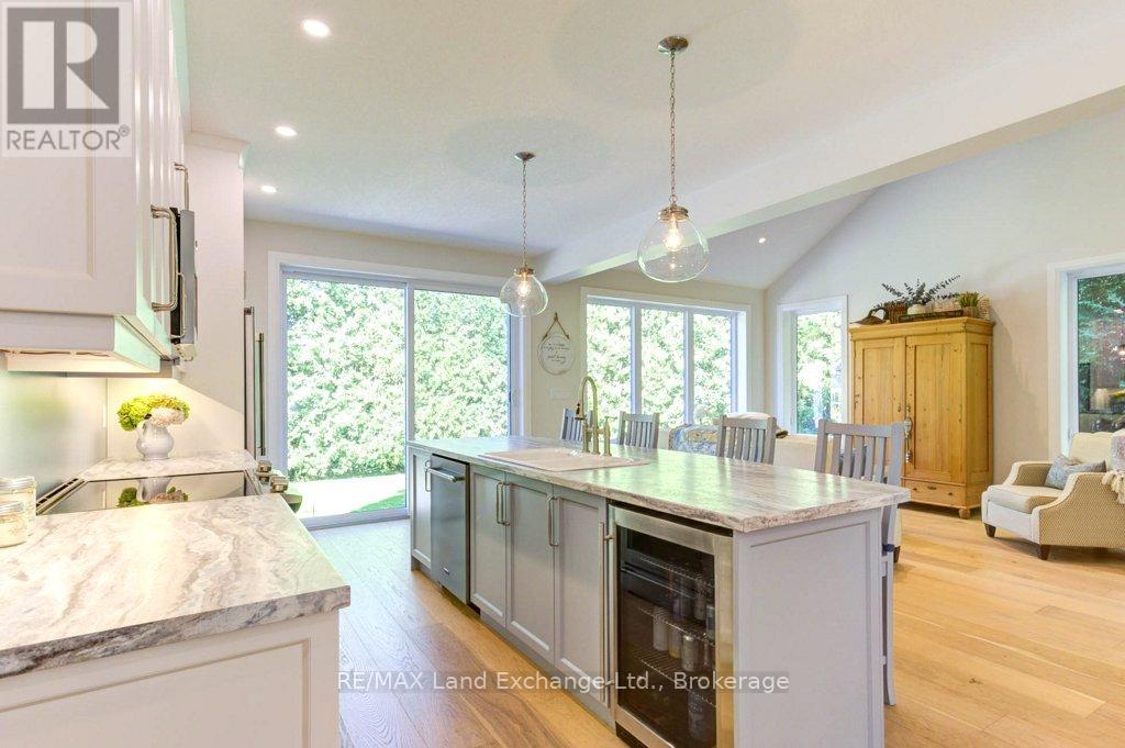 108 Grenville Street N, Saugeen Shores, Ontario  N0H 2L0 - Photo 10 - X12101256