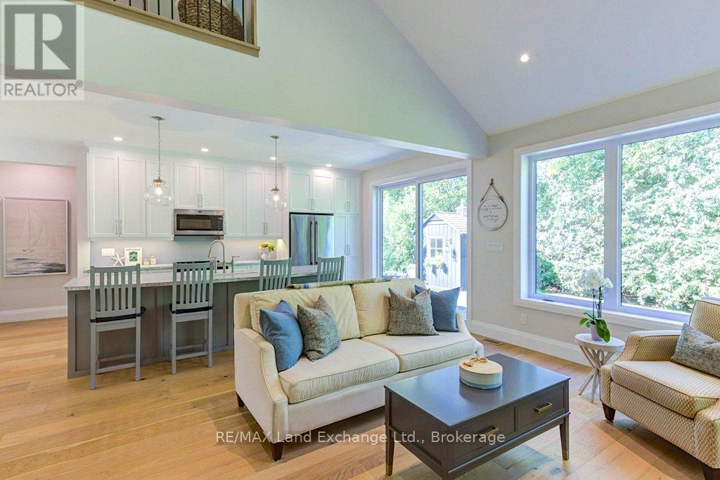 108 Grenville Street N, Saugeen Shores, Ontario  N0H 2L0 - Photo 16 - X12101256