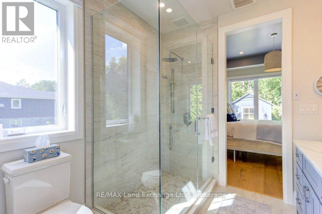 108 Grenville Street N, Saugeen Shores, Ontario  N0H 2L0 - Photo 20 - X12101256