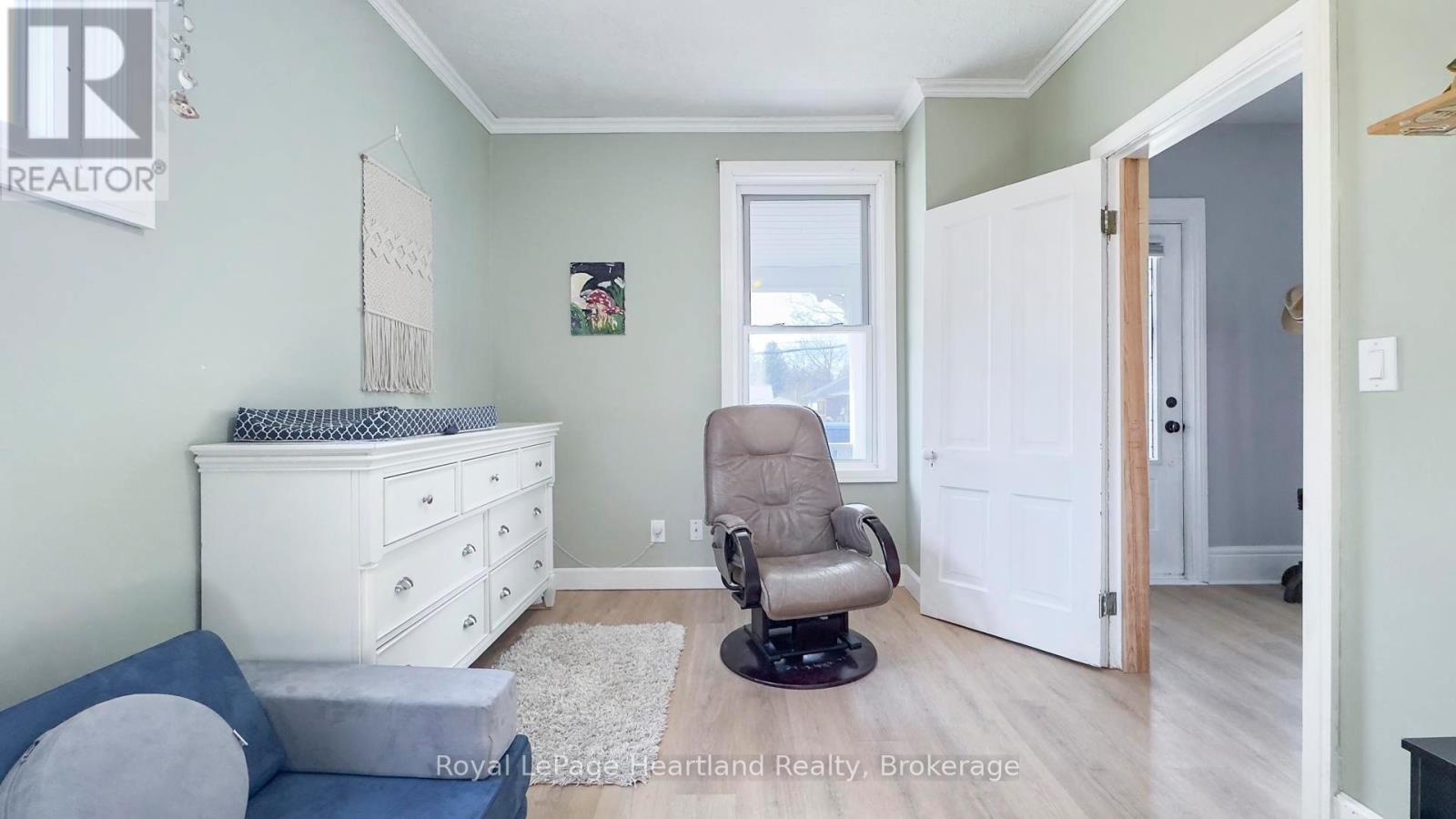 129 Orange Street S, Central Huron, Ontario  N0M 1L0 - Photo 11 - X12101266