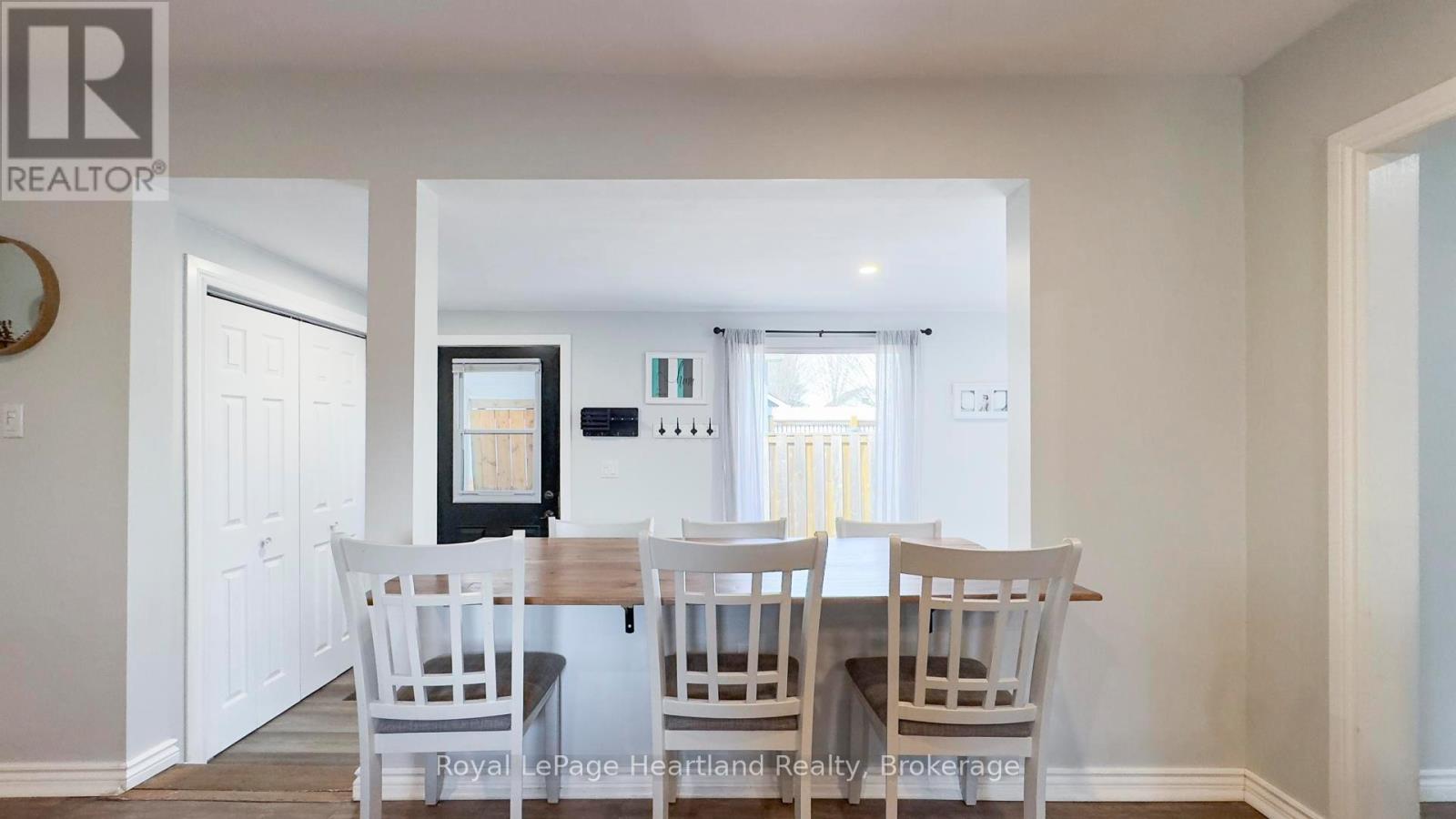 129 Orange Street S, Central Huron, Ontario  N0M 1L0 - Photo 17 - X12101266